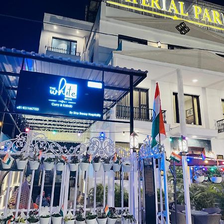 Hotel Imperial Park Sector 45 Ґурґаон Екстер'єр фото